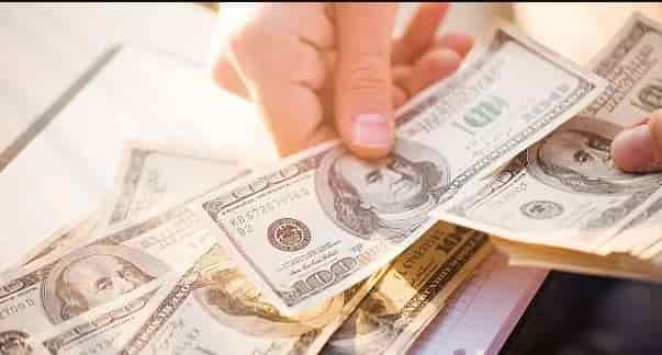 Desde ahora, los precios de bienes y servicios podrán mostrarse en dólares: los detalles