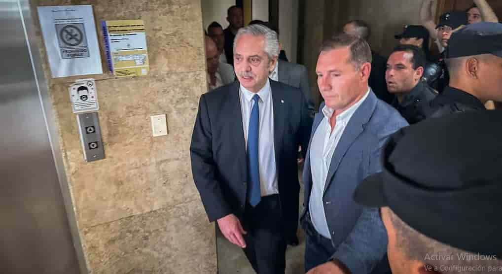 Alberto Fernández se presenta a indagatoria por violencia de género: podría quedar a un paso del procesamiento