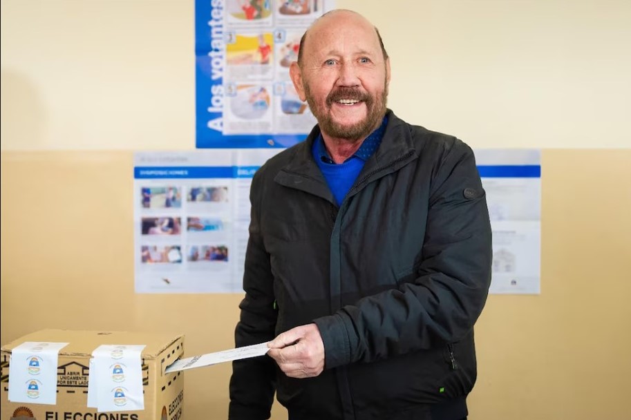 Gildo Insfrán volvió a arrasar en Formosa y allanó su camino hacia una reforma constitucional para seguir en el poder