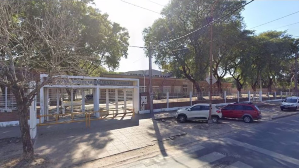 Batalla campal entre alumnas en una escuela de Entre Ríos: hay cuatro docentes heridos